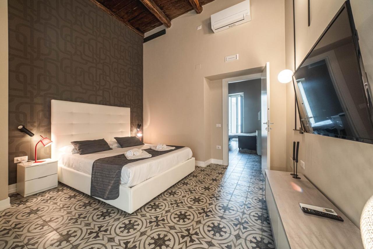 Palazzo Paladini - Luxury Suites In The Heart Of The Old Town Pizzo  Ngoại thất bức ảnh